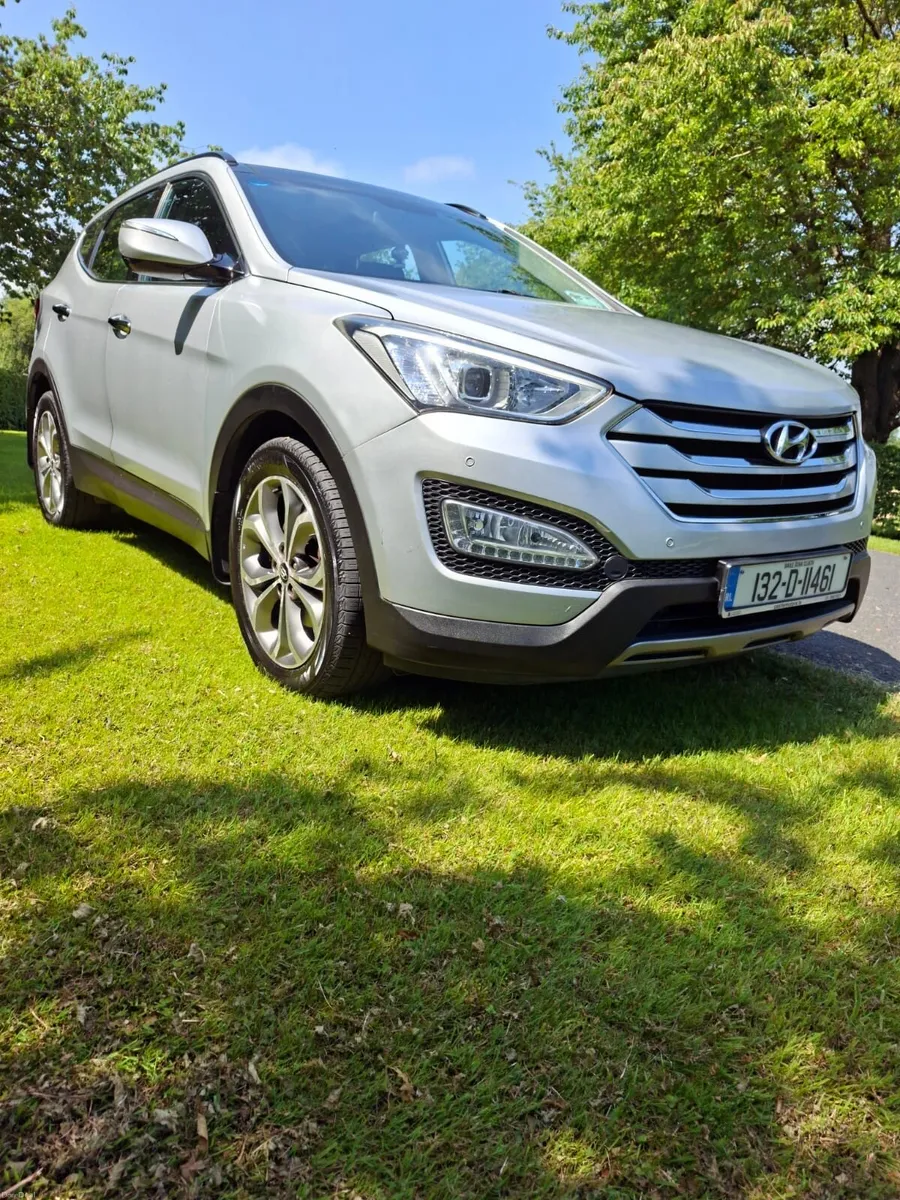 2013 Hyundai Santa fe automatic diesel - Image 2