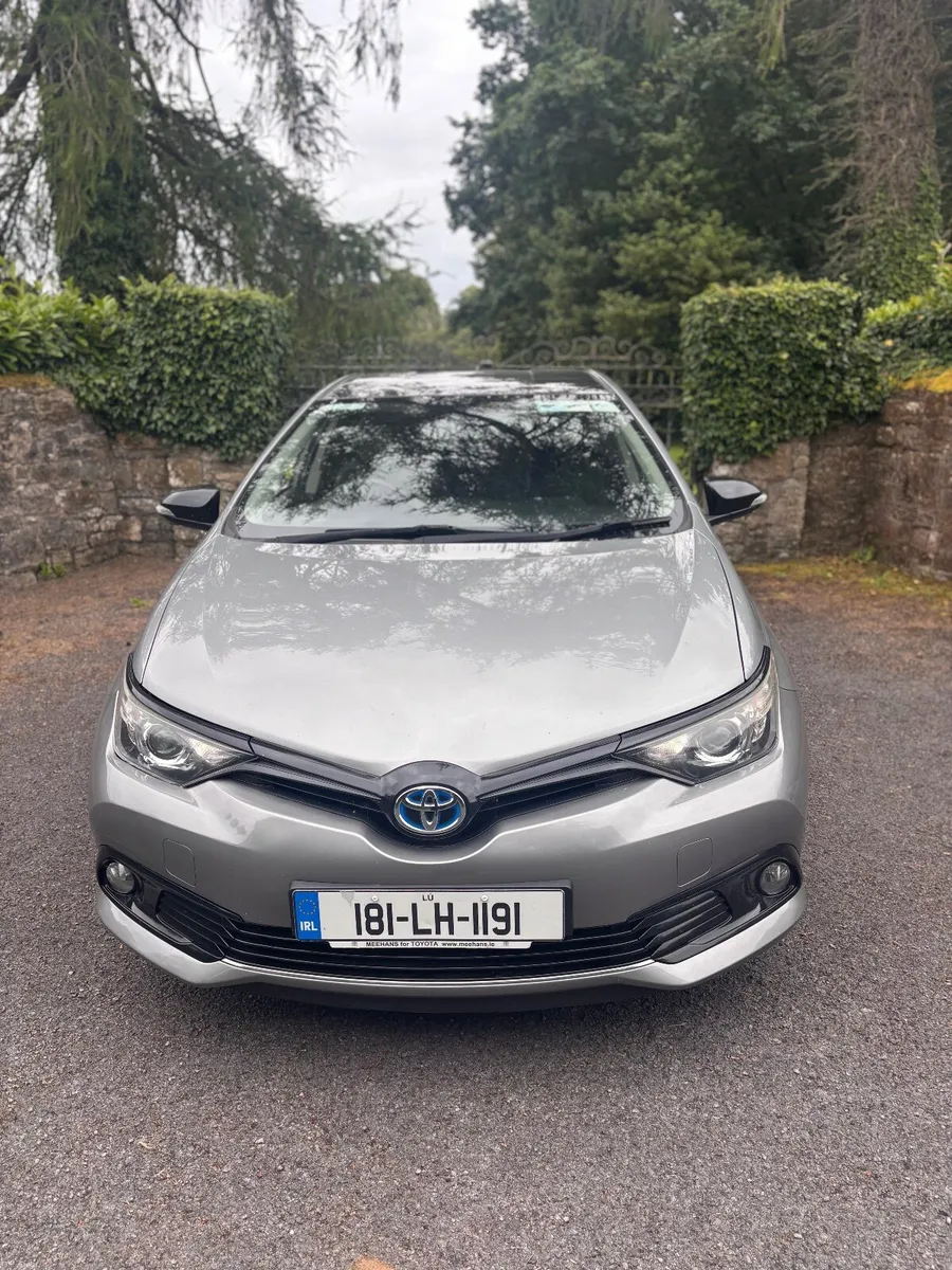 2018 Toyota Auris 1.8 Hybrid Luna Sport Automatic - Image 3