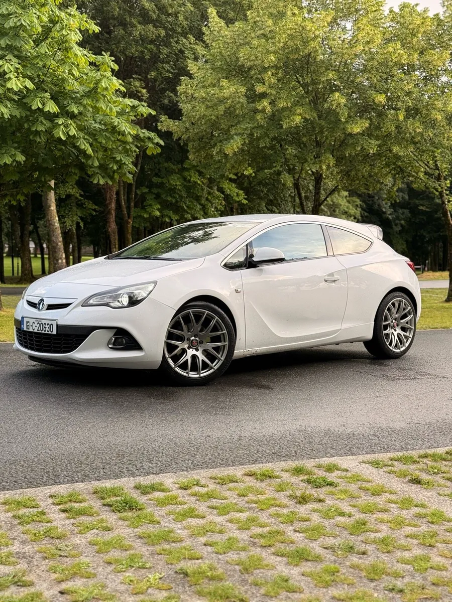 Astra GTC 1.6 diesel - Image 1
