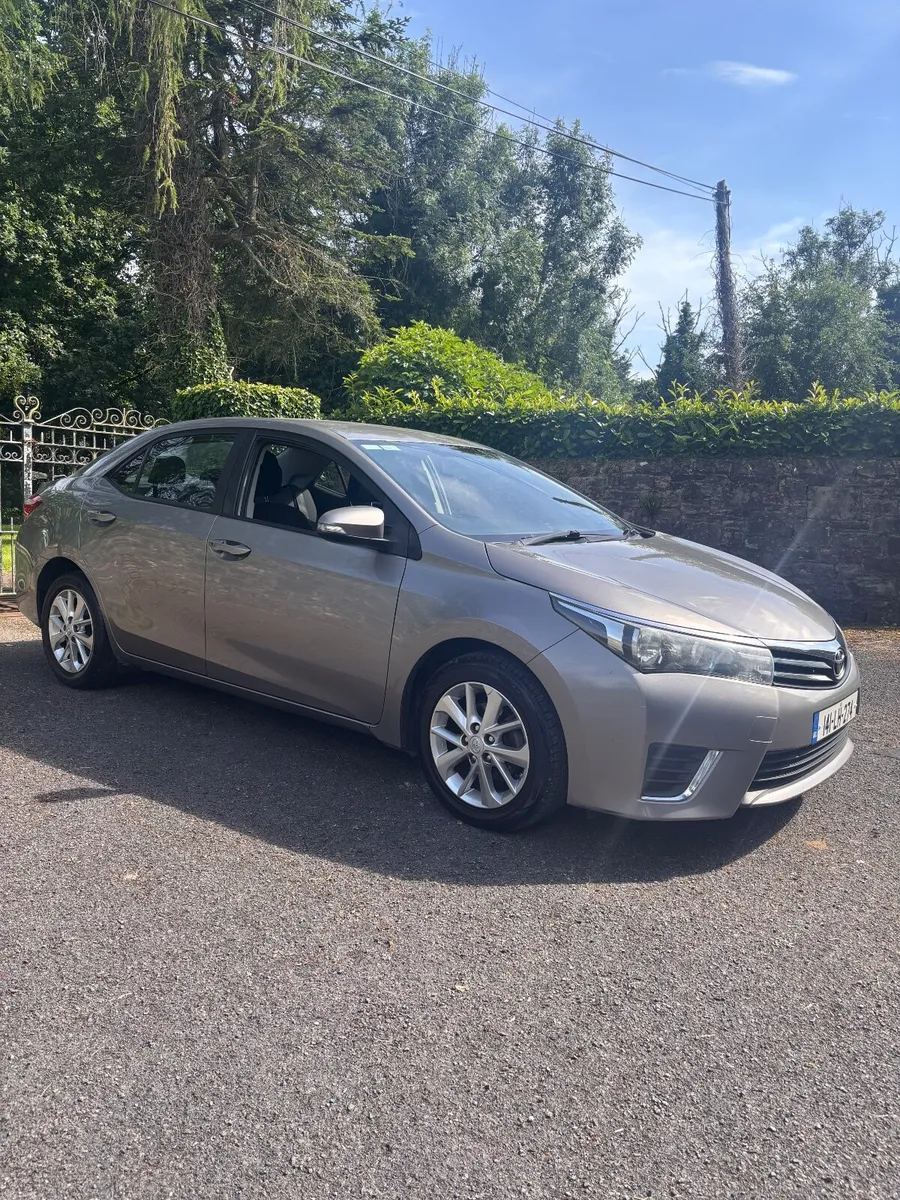 2014 Toyota Corolla Aura 1.4 Diesel - Image 4