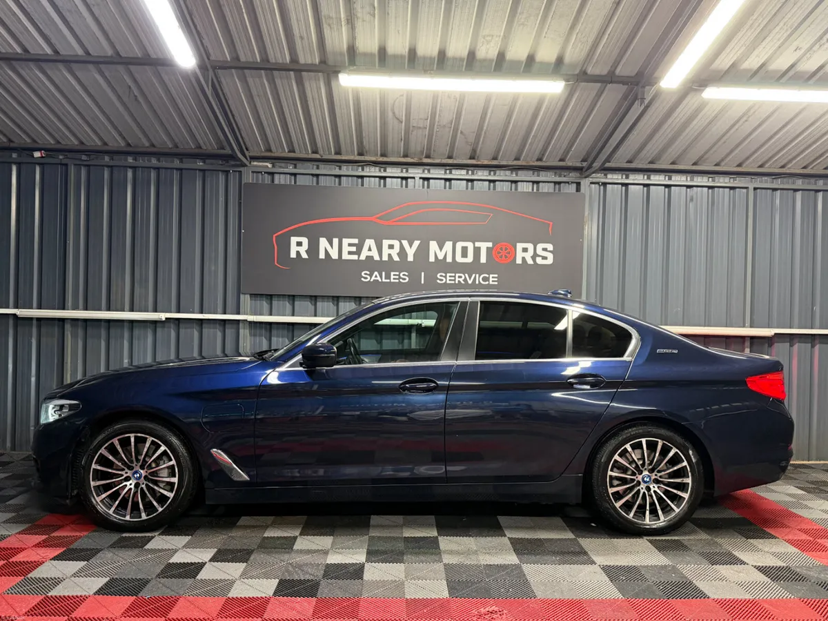 2018 182 BMW 5-Series 530e SE Automatic - Image 6