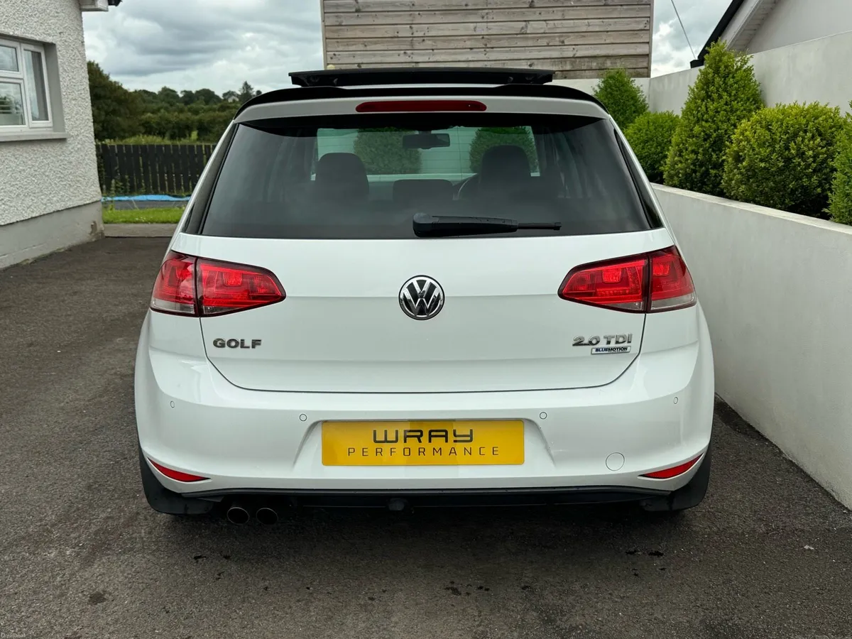 2016 Volkswagen Golf Match 2.0 TDI 150 PanRoof - Image 3
