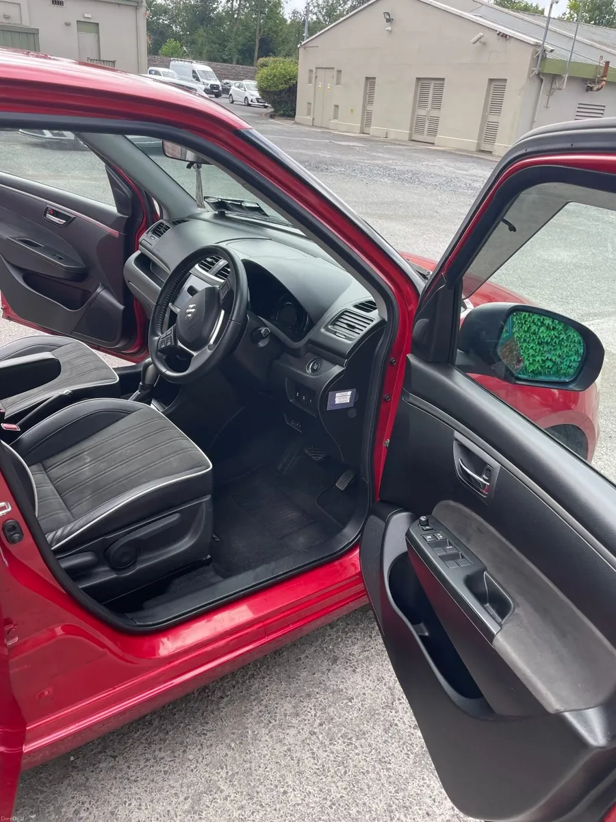 2015 Suzuki Swift Automatic Petrol - Image 3