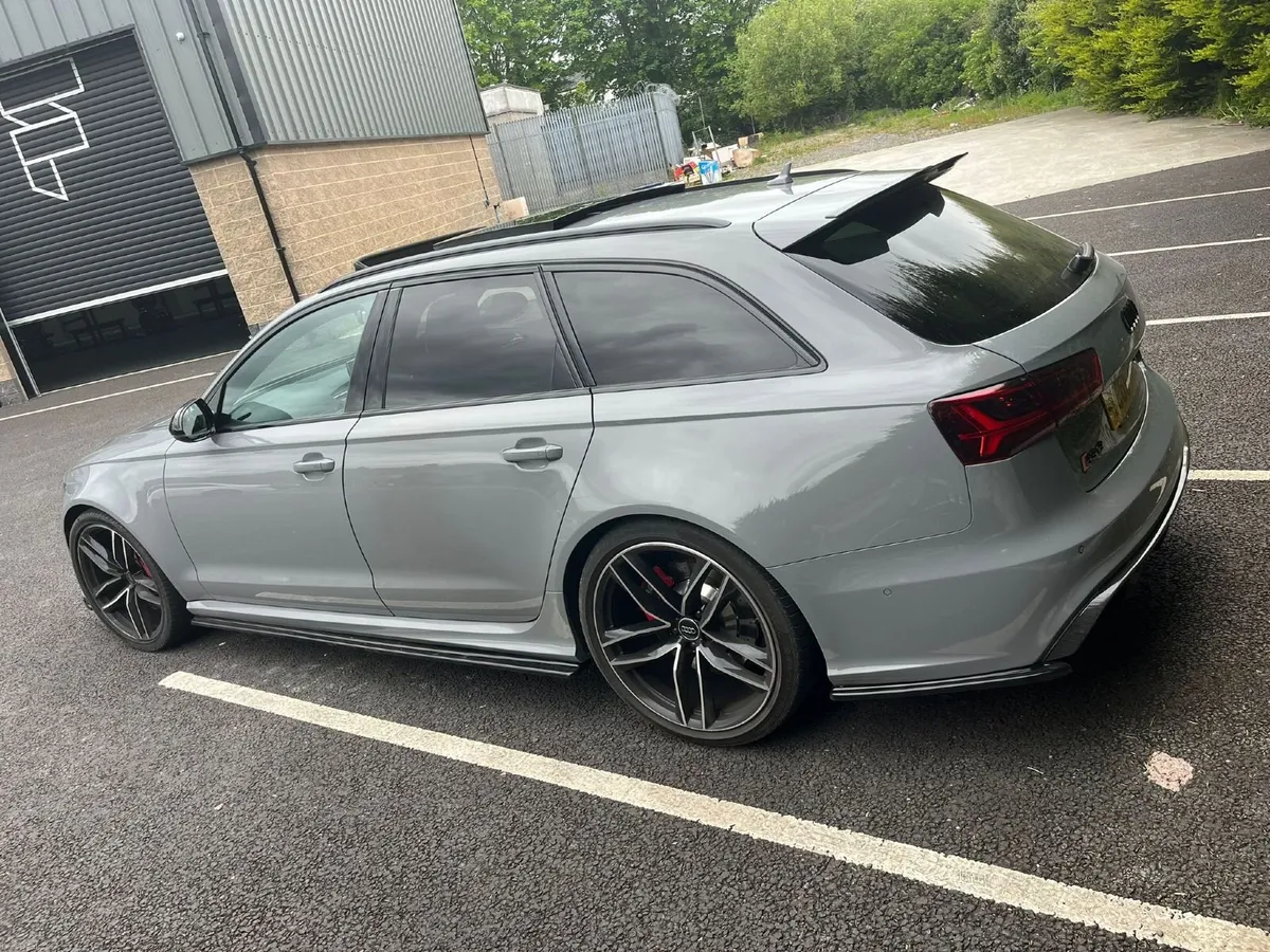 Audi RS6 2015 - Image 2