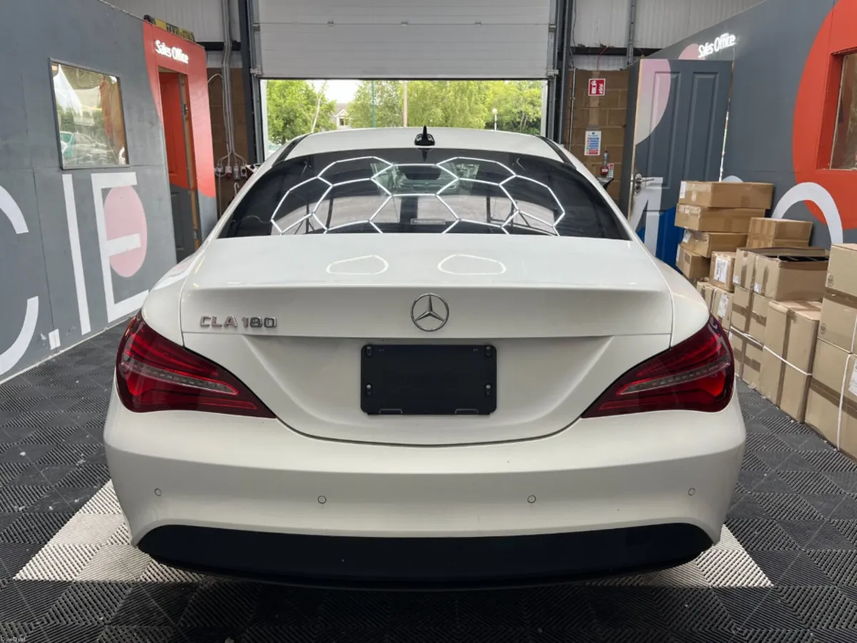 Mercedes-Benz CLA 2016 MERCEDES-BENZ CLA180 1.6 AU - Image 3