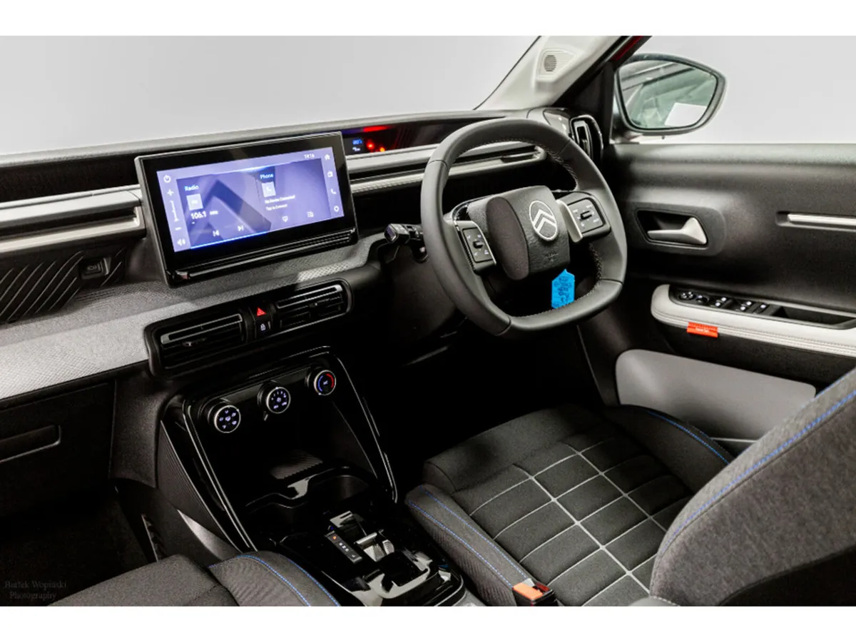 Citroen C3 Plus Hybrid 100HP - Image 6