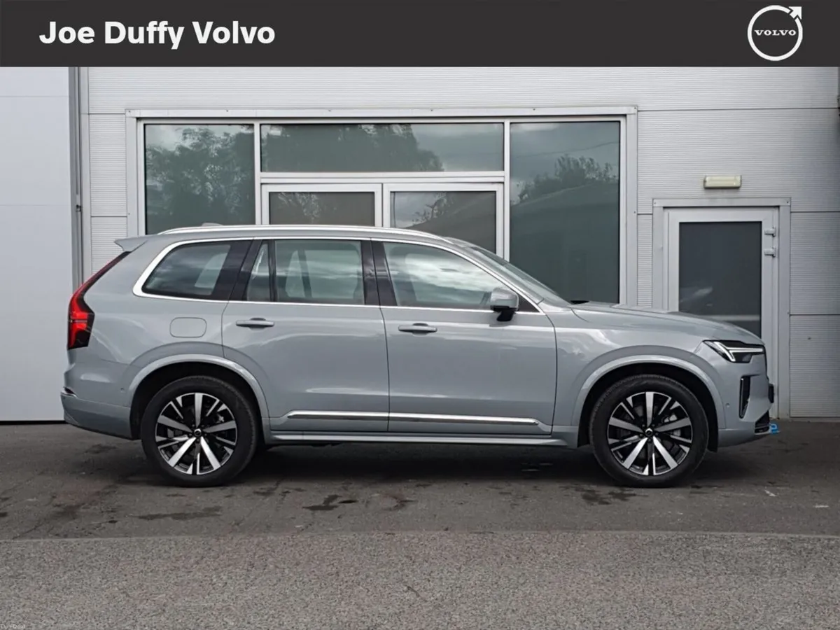 Volvo XC90 T8 PHEV PLUS - Image 5