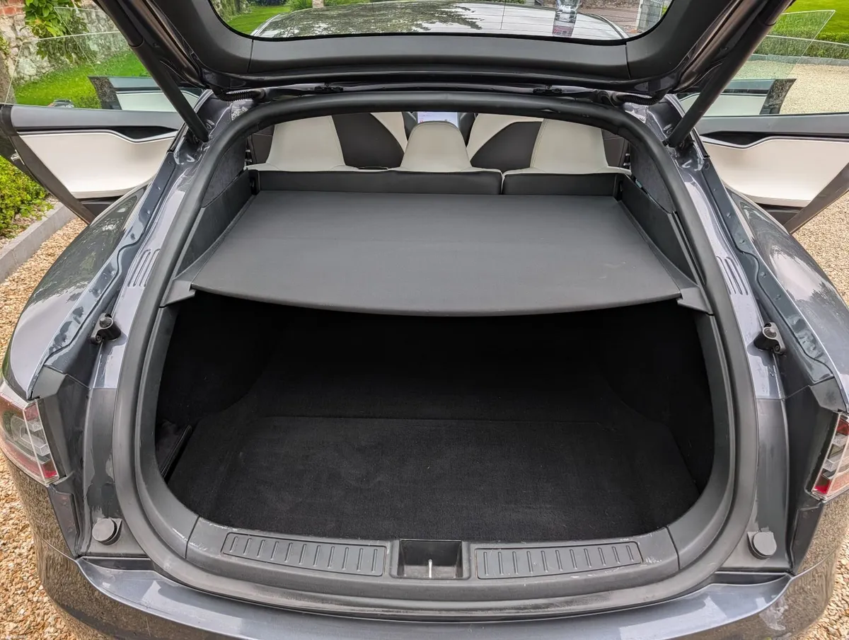 Tesla Model S 2020 - Image 4