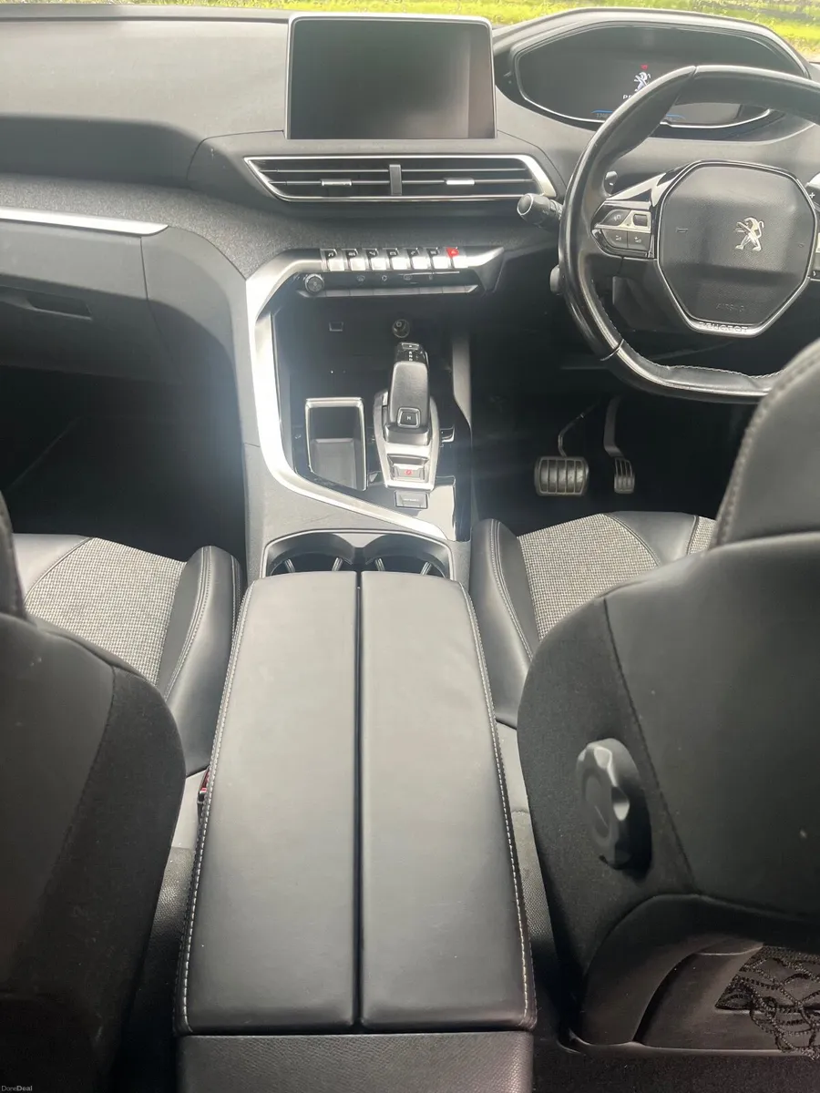 2019 Peugeot 5008 Allure 1.5 Blue HDI 130 A - Image 4