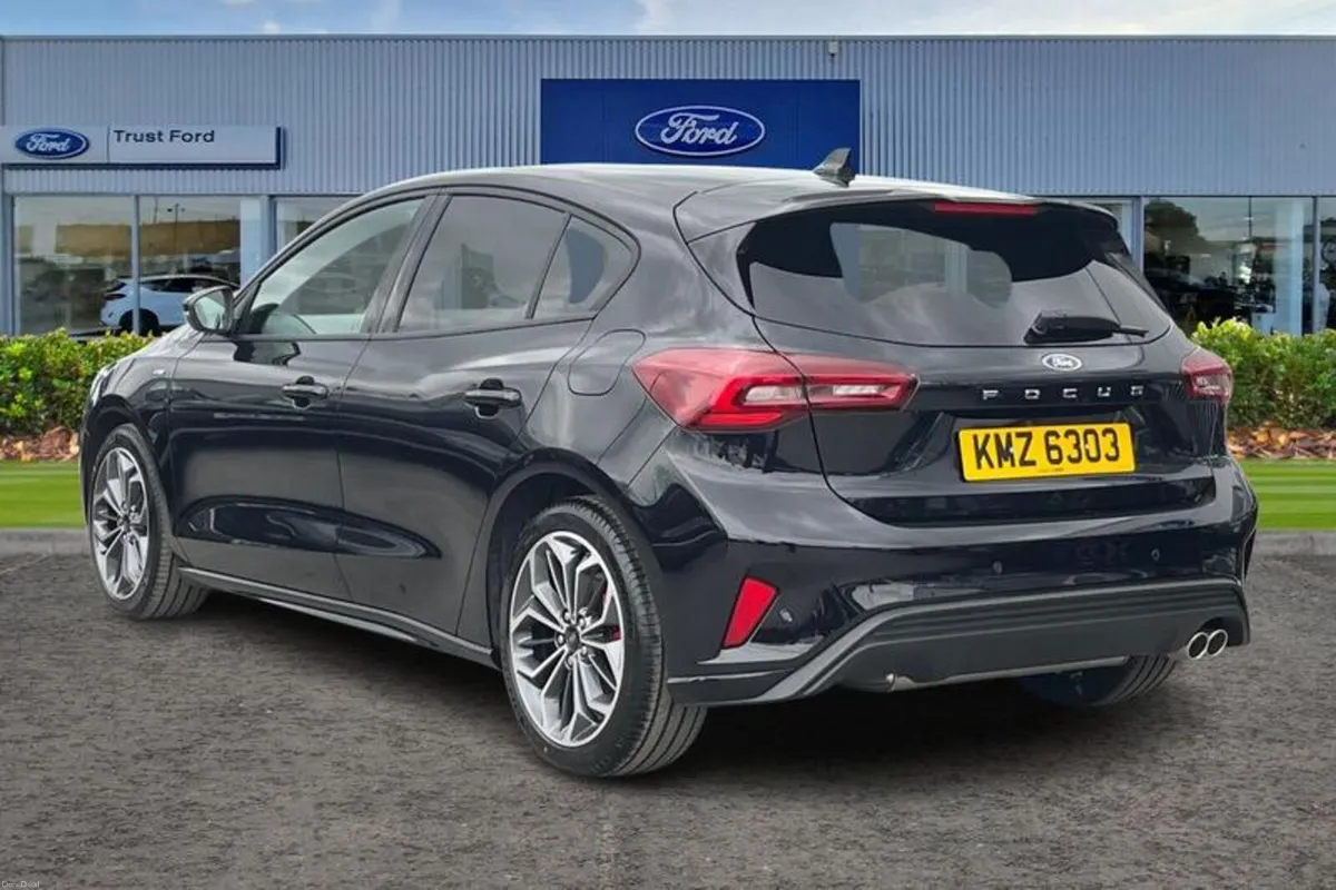 Ford Focus ST-Line X - Image 2
