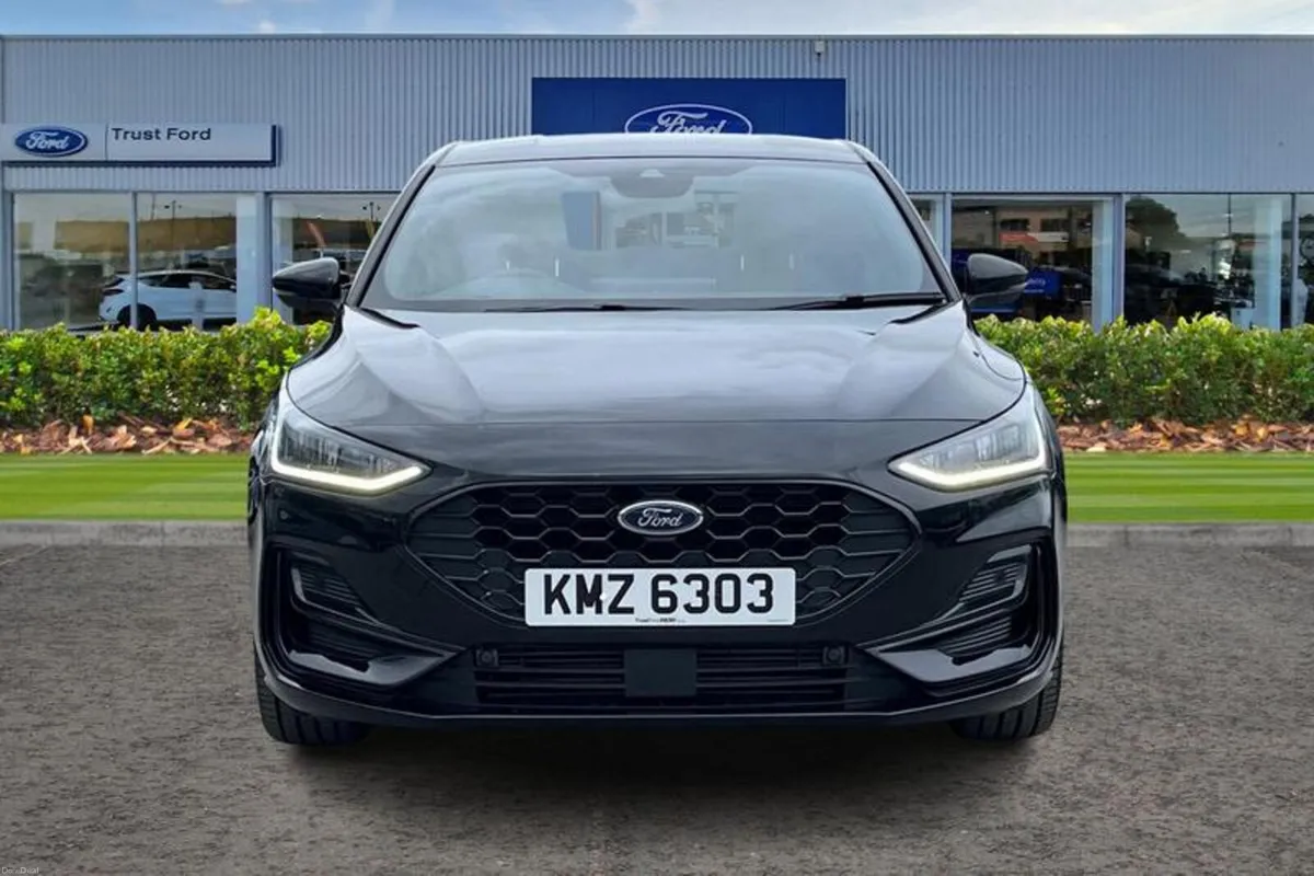 Ford Focus 1.0 EcoBoost Hybrid mHEV 155 ST-Line X - Image 6