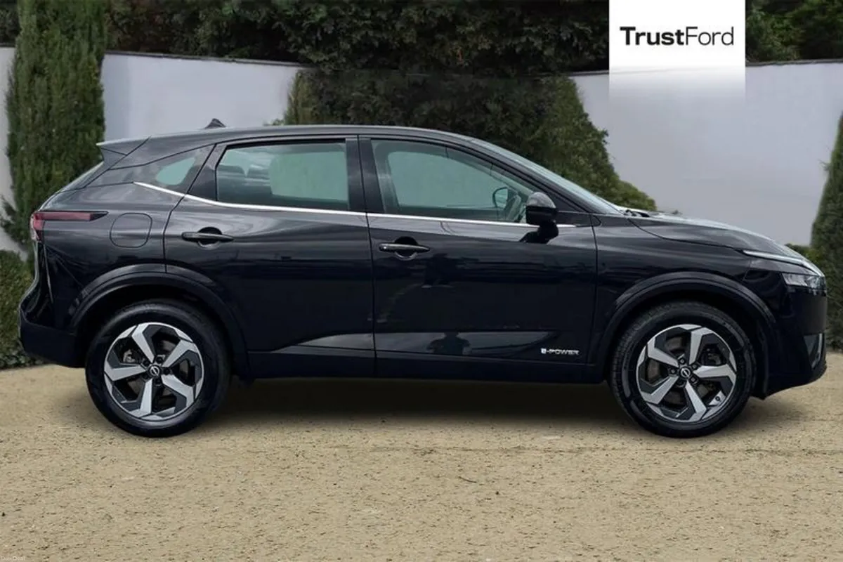 Nissan Qashqai Acenta Premium - Image 3