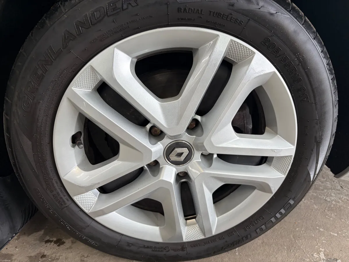 Renault Megane 2018. 1.2 EXPRESSION - Image 3