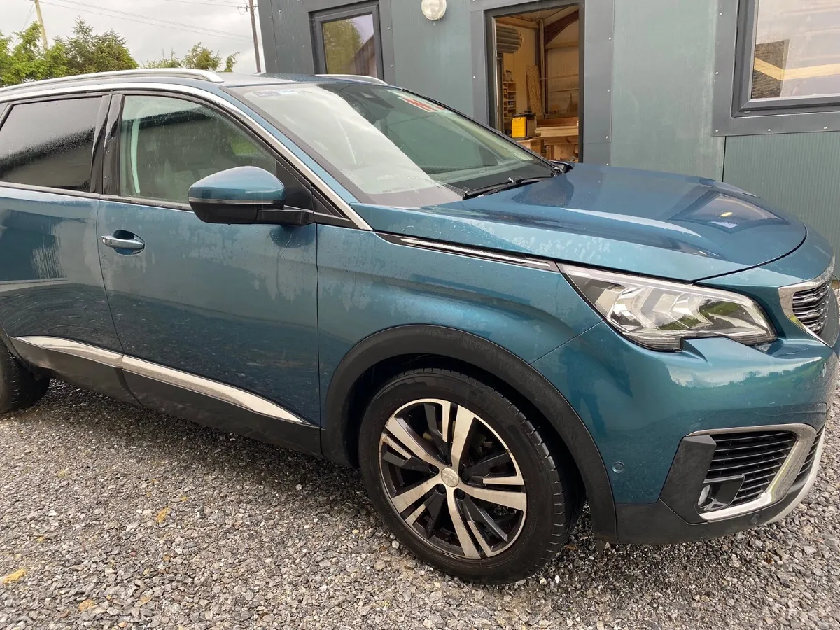 Peugeot 5008 2018 - Image 1