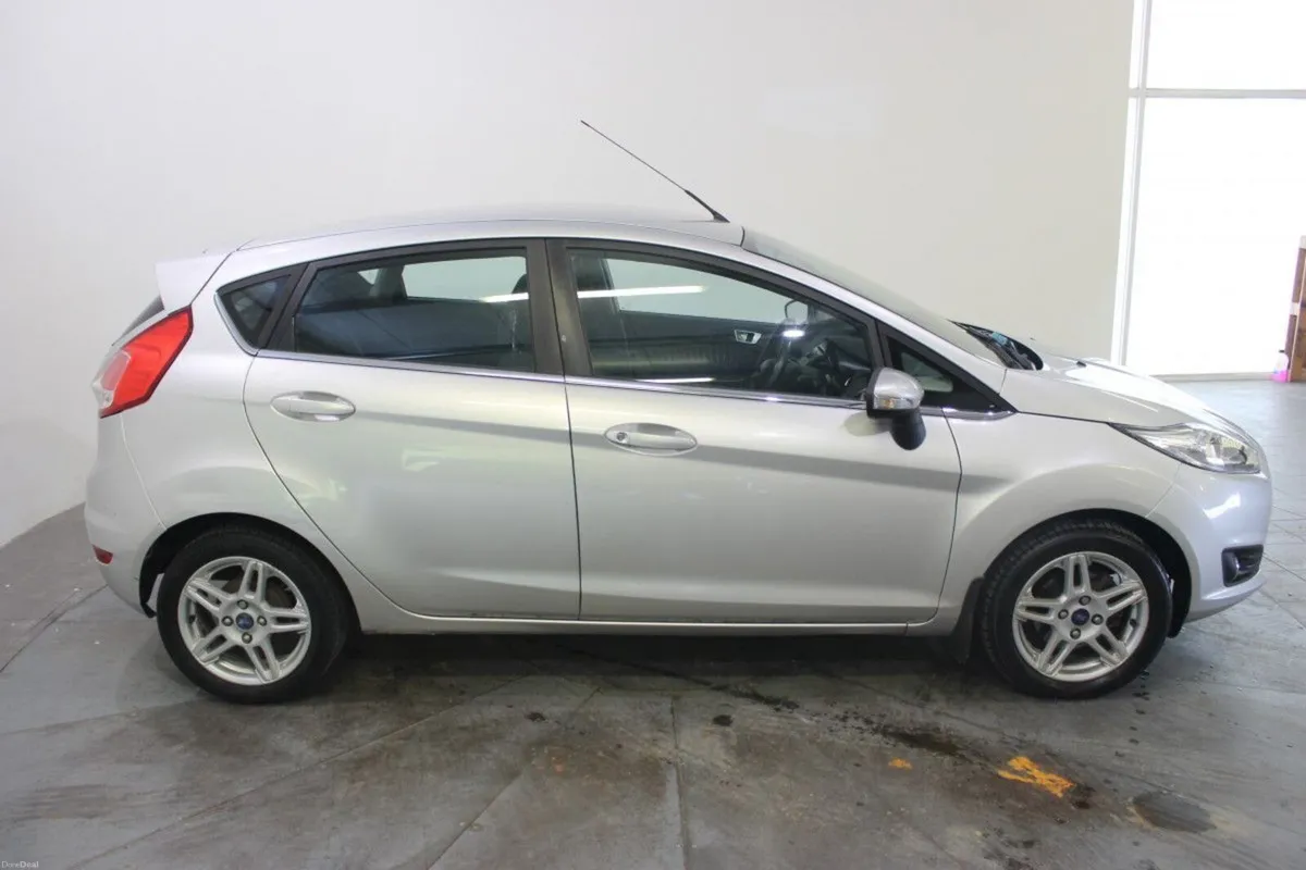 Ford Fiesta 1.25 60PS TITANIUM - TENDER 16 - Image 3