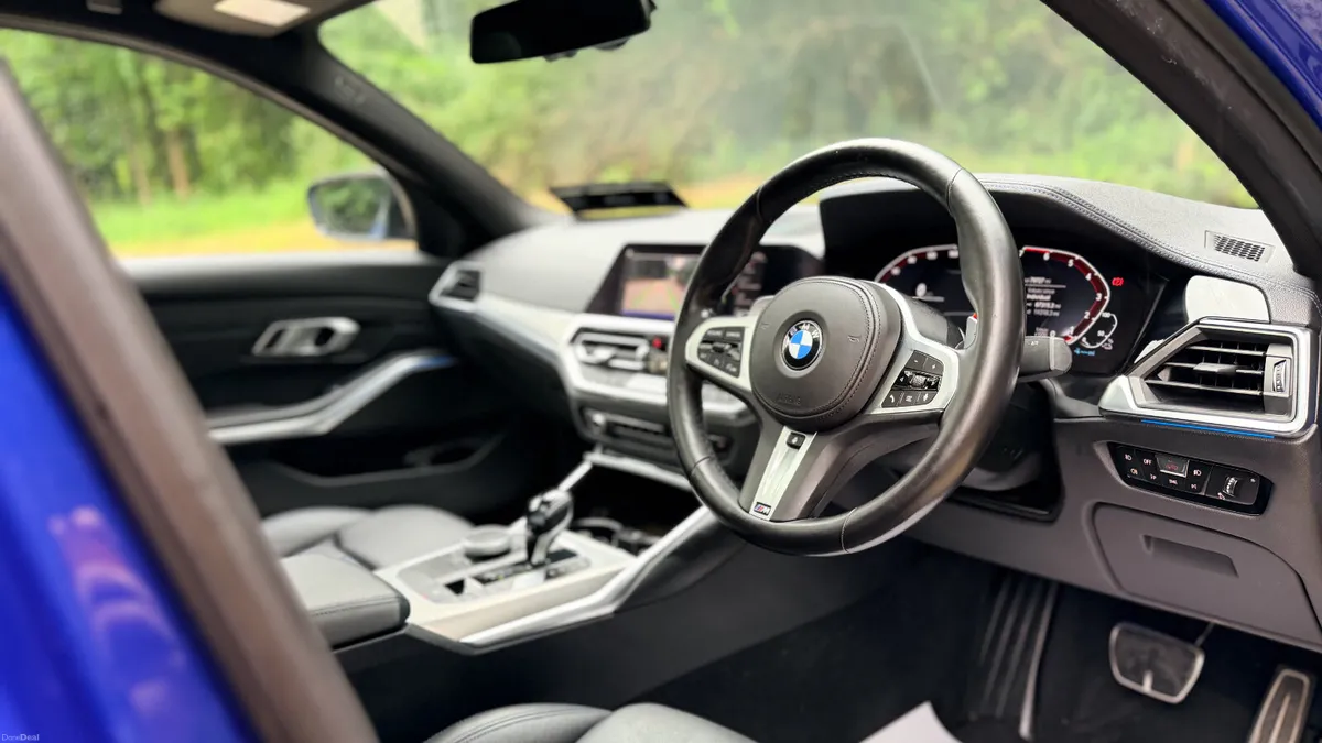 2021 BMW 330E MSPORT PRO EDITION X-DRIVE (4WD) - S - Image 4