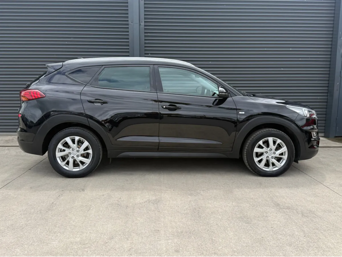 Hyundai Tucson 1.6 SE NAV V48 MHEV 5DR 00 - Image 3