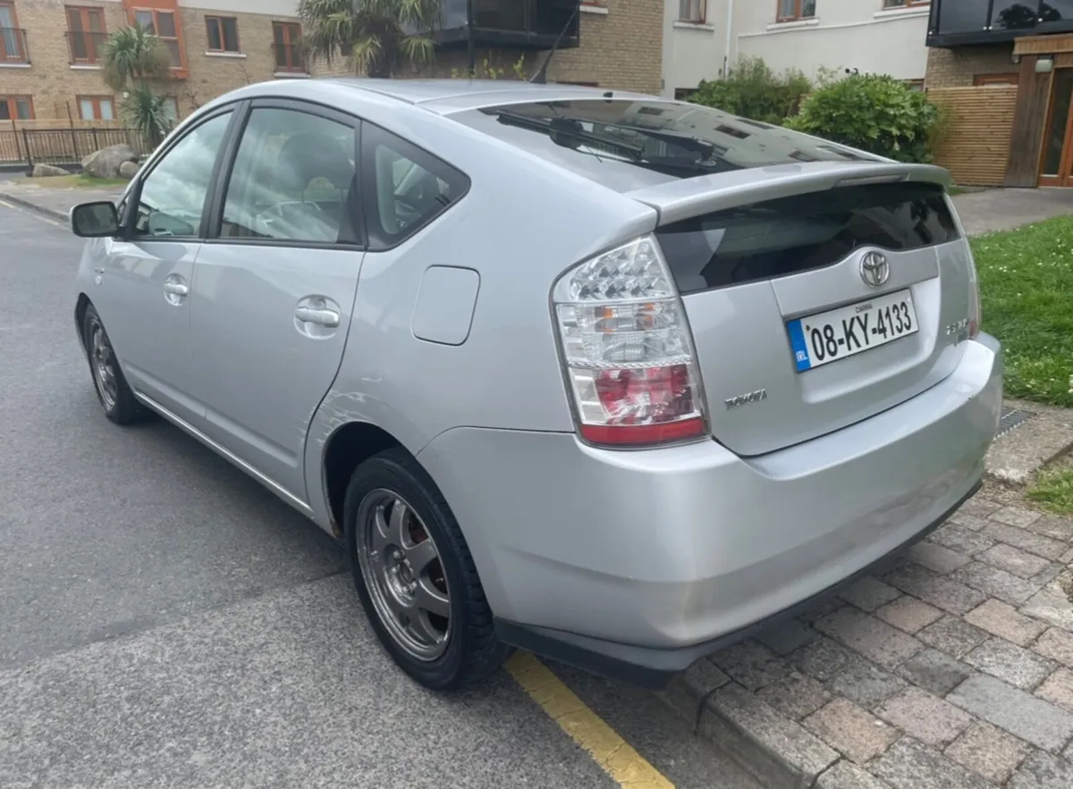 Toyota Prius 2008 - Image 2