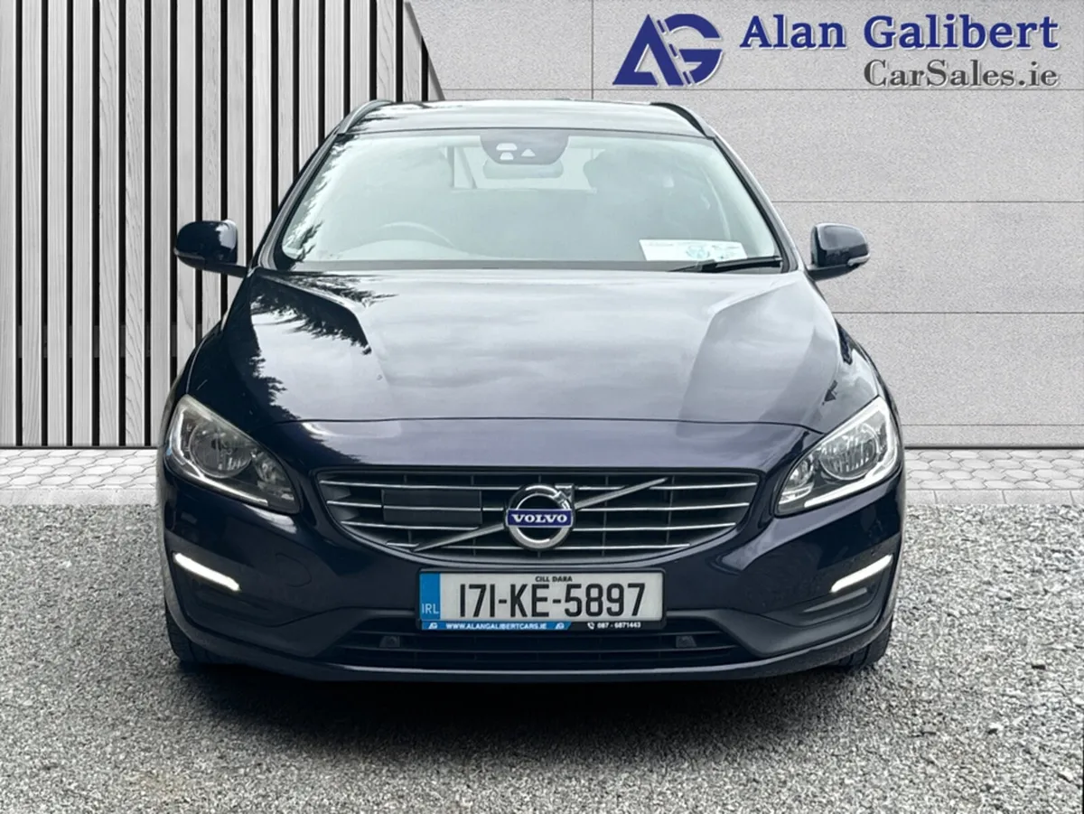 Volvo V60 D2 BUSINESS EDITION - Image 4