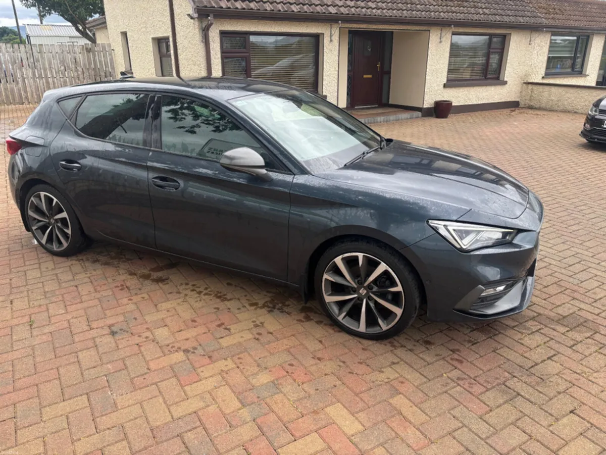 SEAT Leon 2.0 TDI 150HP DSG FR 5DR A AUTO - Image 5