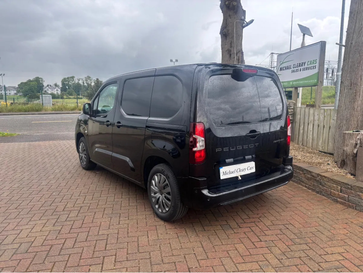 Peugeot Partner PROFESSIONAL PREMIUM 1 - Image 4