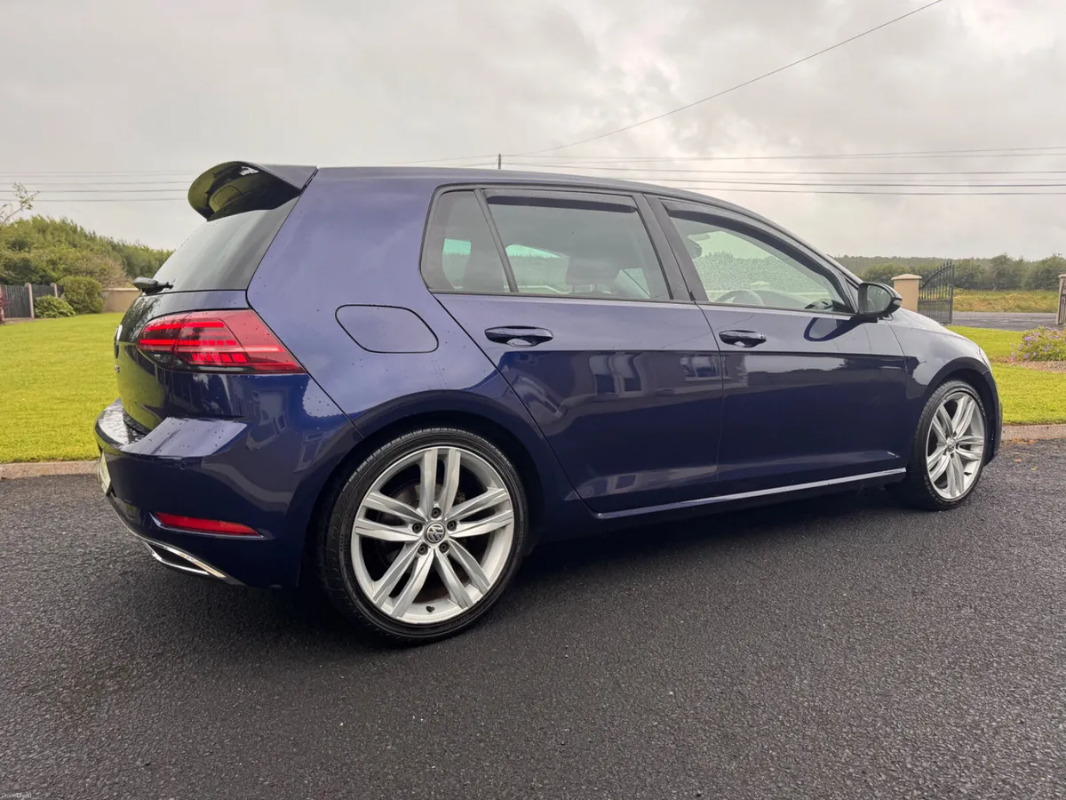 2017 Volkswagen Golf GT - Image 2