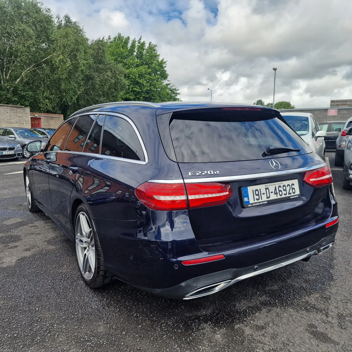 Mercedes-Benz E-Class E220d A/T Avantgarde Int/AMG - Image 6