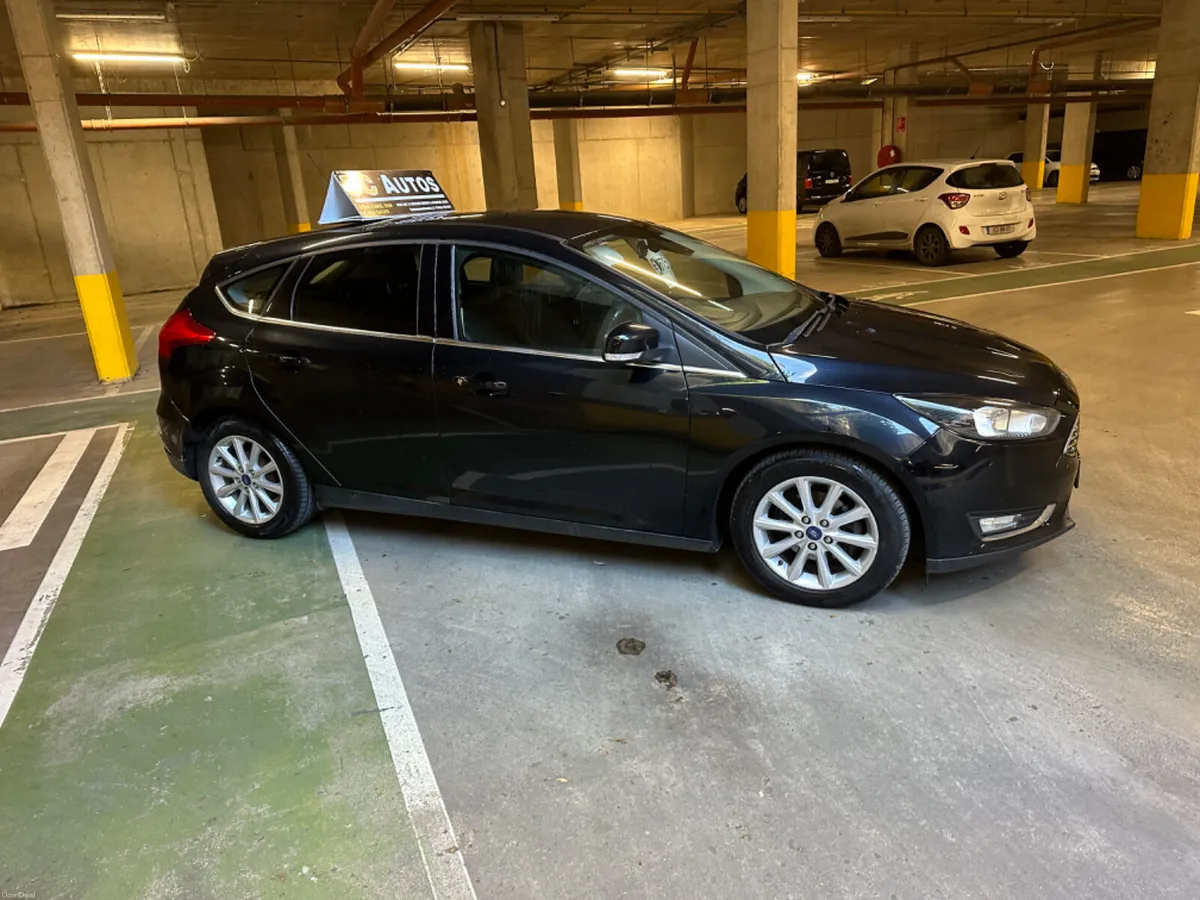 Ford Focus 2018 - Image 3