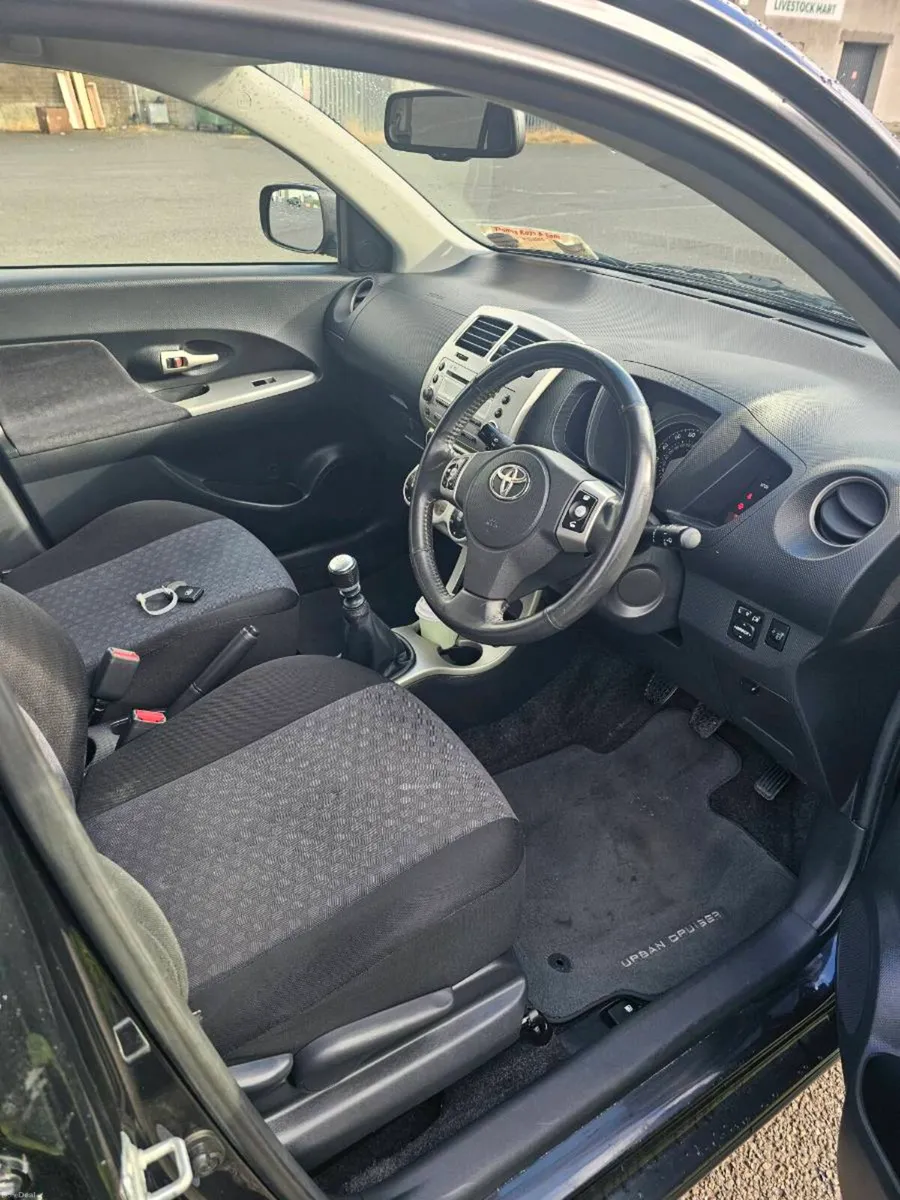 2010 Toyota Urban Cruiser 1.3 petrol - Image 3