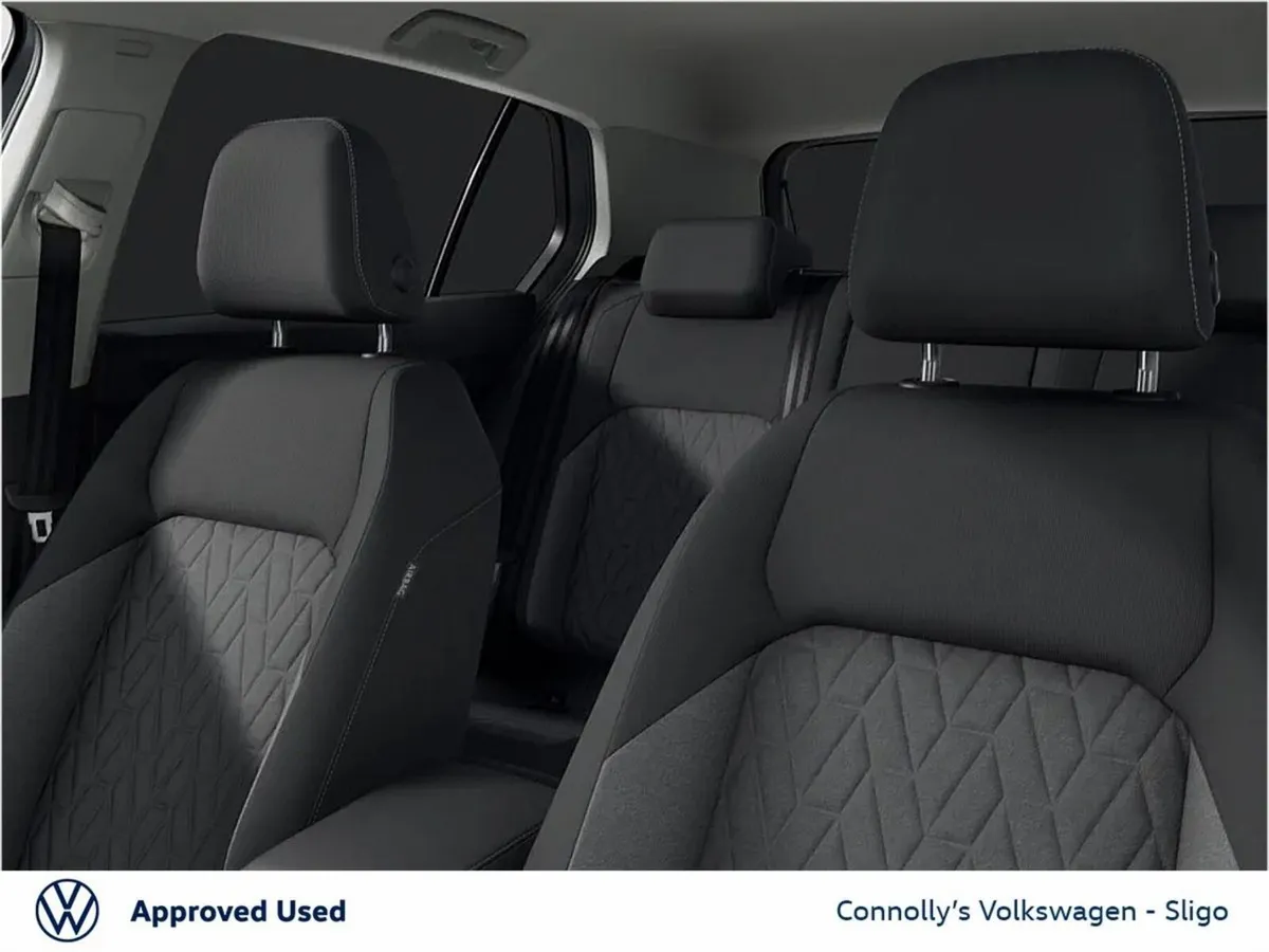 Volkswagen Golf EDITION 75 2.0TDI 116HP - Image 4