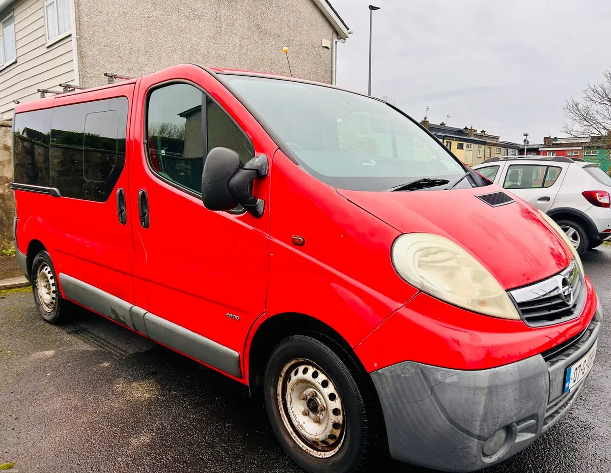 VIVARO 9 seater 2.0 CDTI 6Spd - Image 1