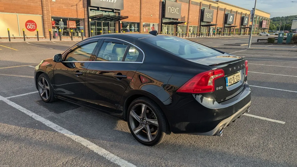 2014 Volvo S60 D4 R Design - Image 4