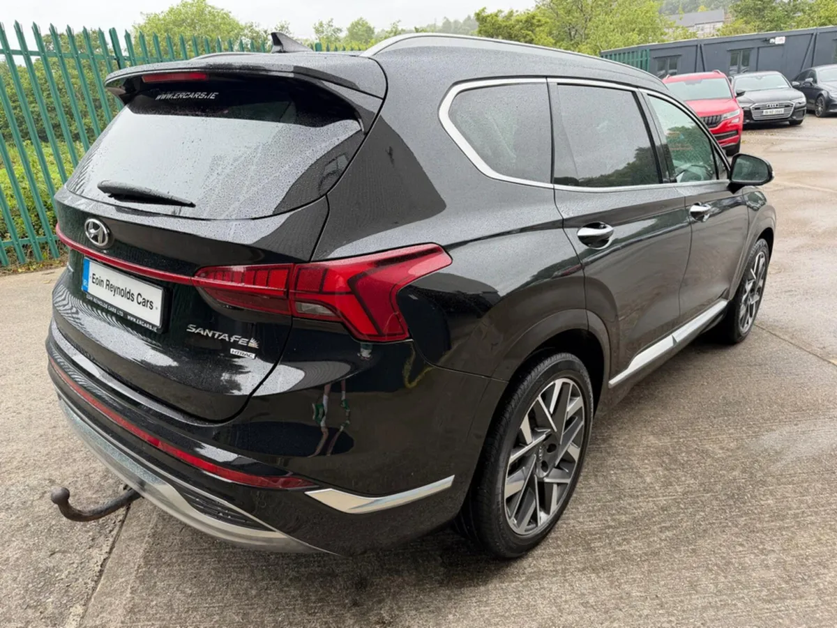 Hyundai Santa Fe 4WD EXECUTIVE PLUS 7 SEAT AUTO 5D - Image 4