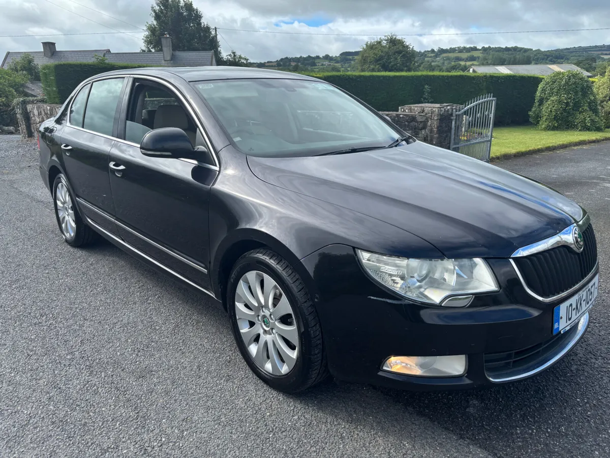 Skoda Superb 2010 2.0 tdi - Image 1