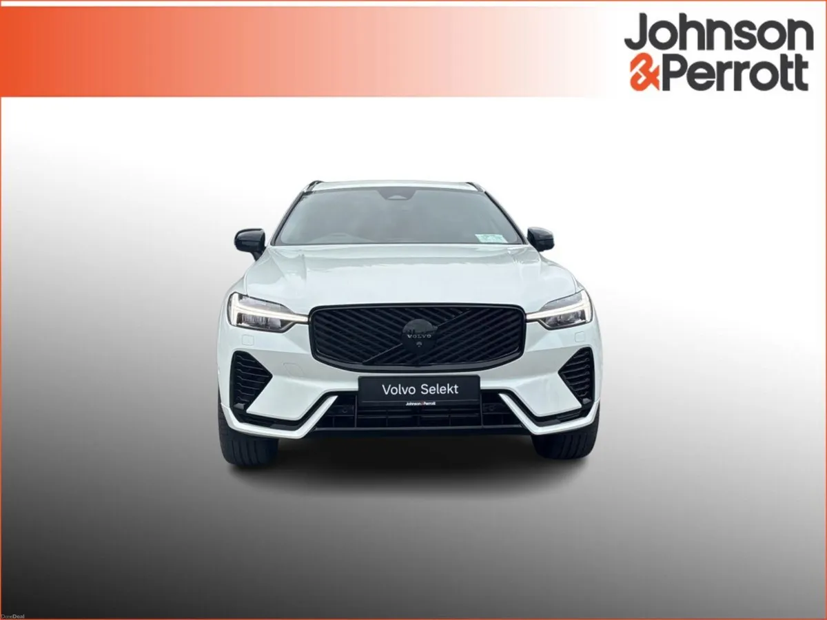Volvo XC60 T6 350bhp AWD PHEV Plus Black Edition - Image 4