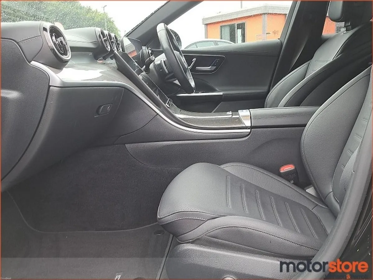 Mercedes-Benz 300 C 300 E Amg Line Auto  AMG Line - Image 4