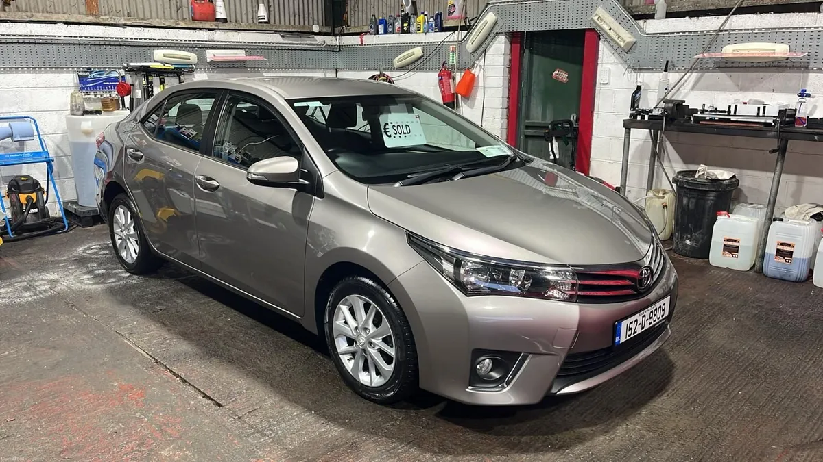 Toyota Corolla 2015 - Image 1