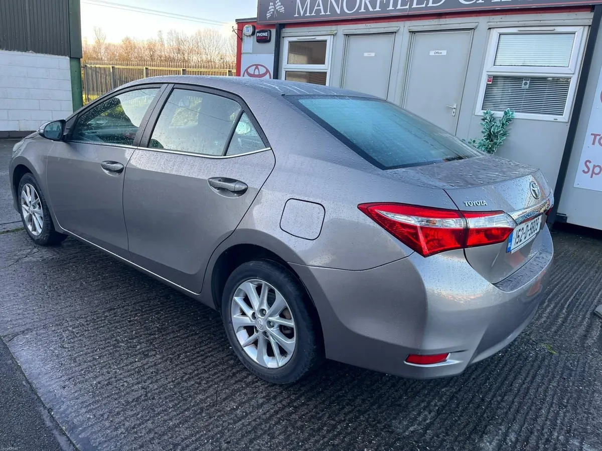 Toyota Corolla 2015 - Image 4