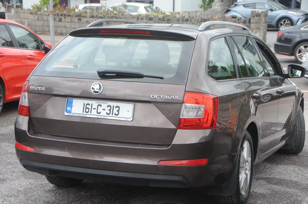 Skoda Octavia 2016 - Image 4