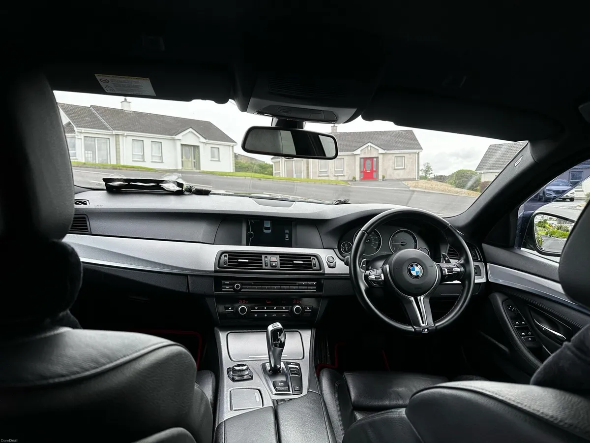 BMW 520 - Image 2