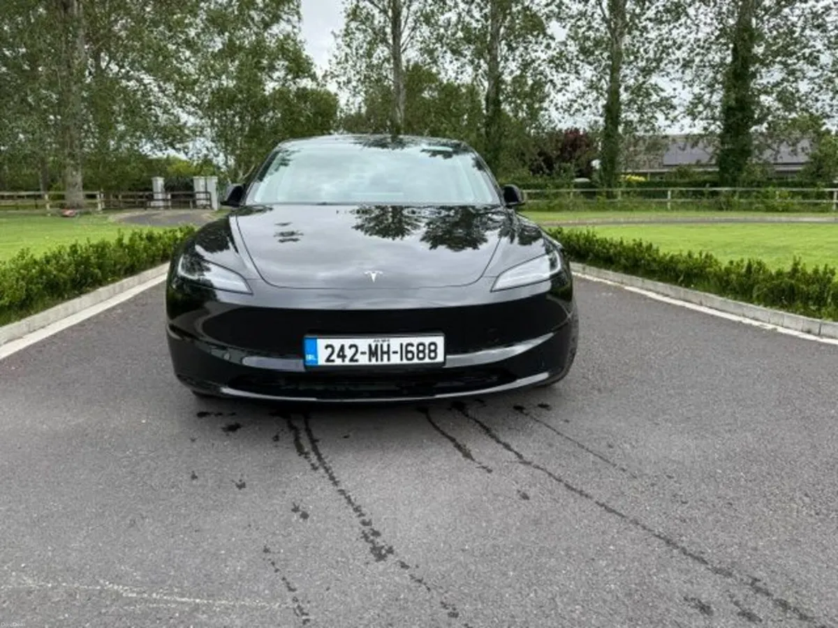 Tesla Model 3 2024 - Image 3