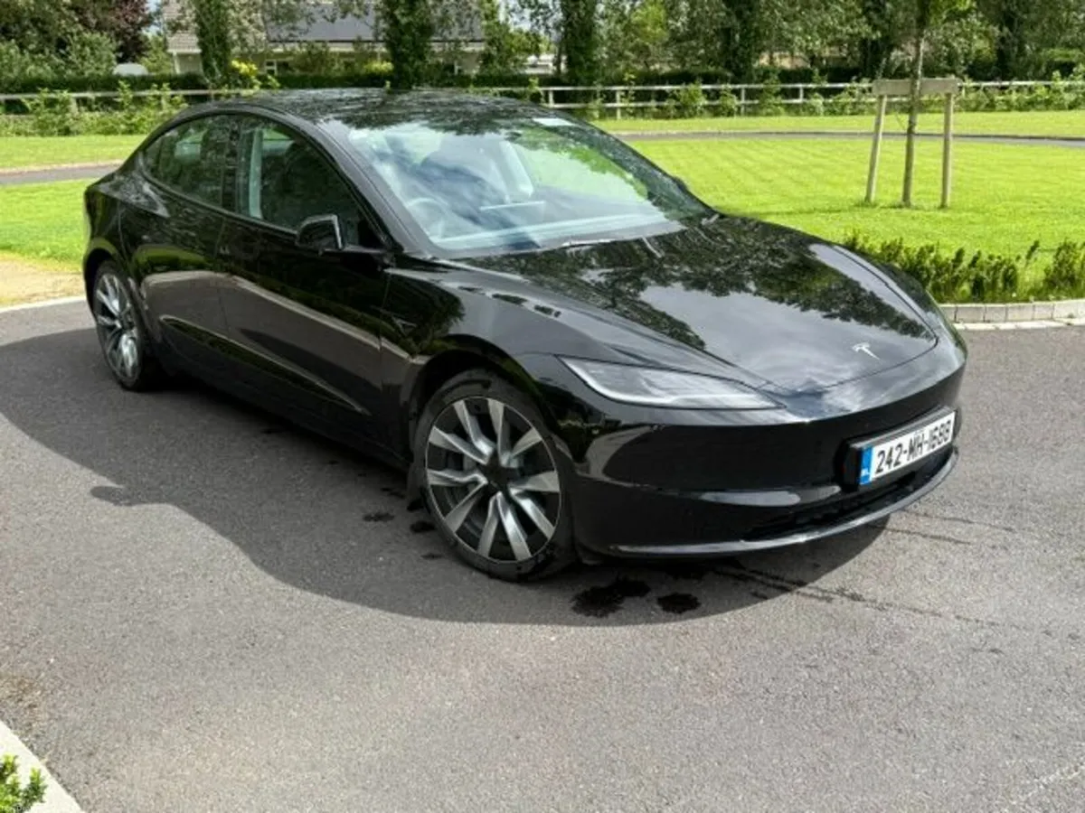 Tesla Model 3 2024 - Image 1