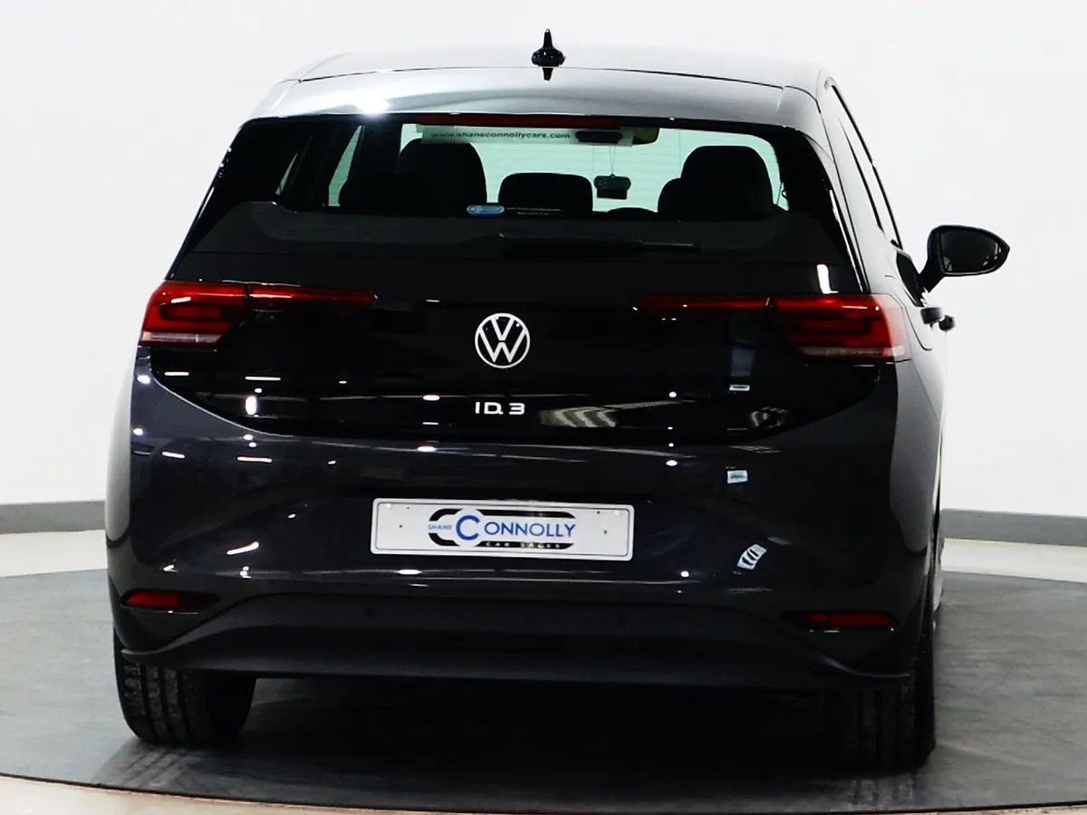 *40* 2023 Volkswagen ID.3 LIFE - Image 5