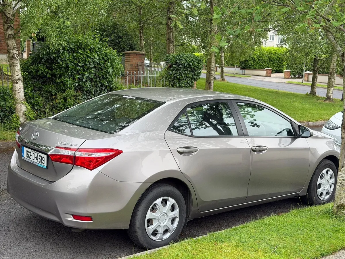 Toyota Corolla 2016 - Image 2