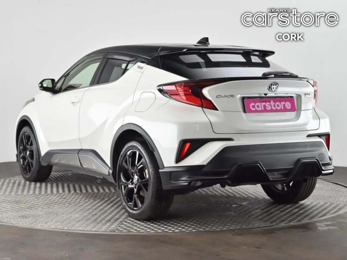 Toyota C-HR 1.8 HYBRID Auto - Image 3