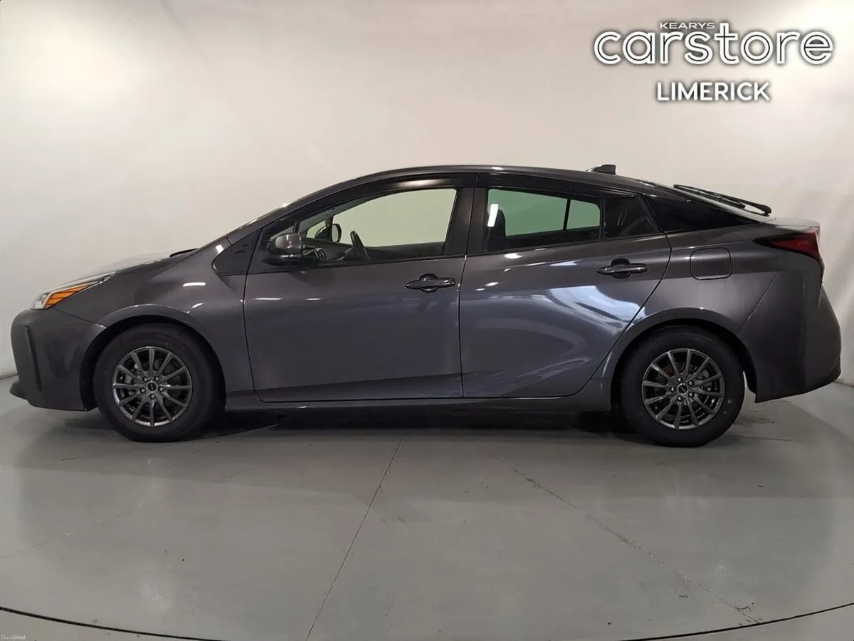 Toyota Prius 1.8 HYBRID - Image 6