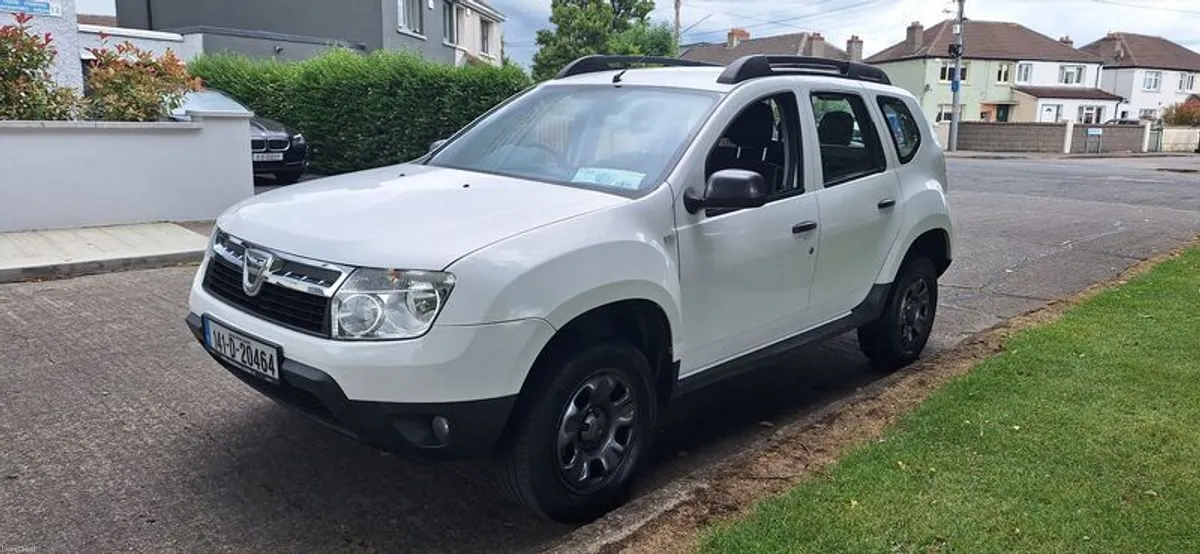 2014 Dacia Duster - Image 2