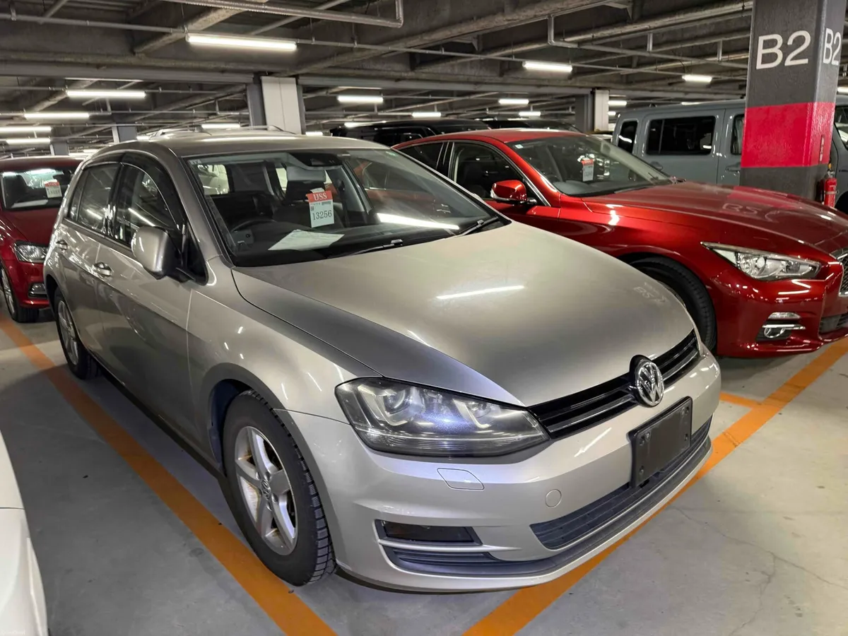 VOLKSWAGEN GOLF 1.2 TSI AUTO 2013 - Image 4