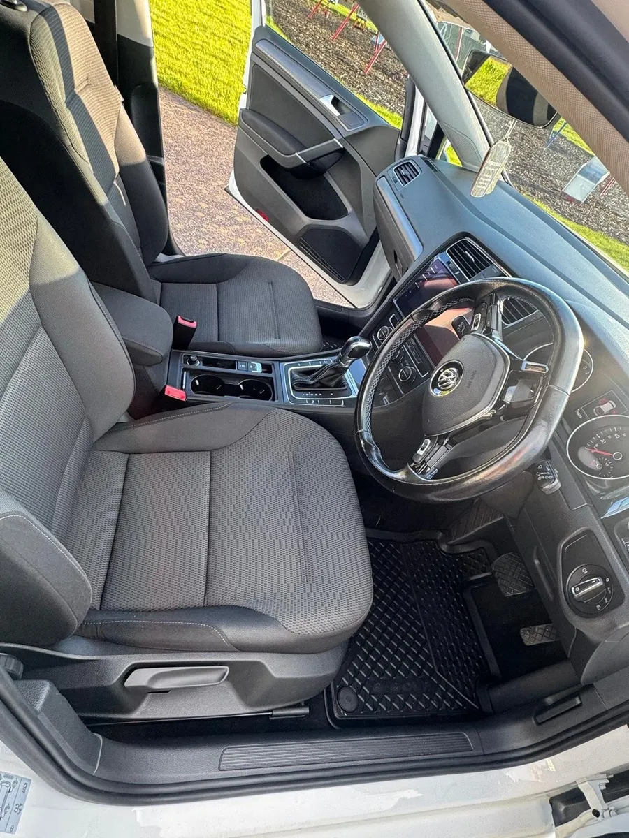 Volkswagen Golf 2017 - Image 2