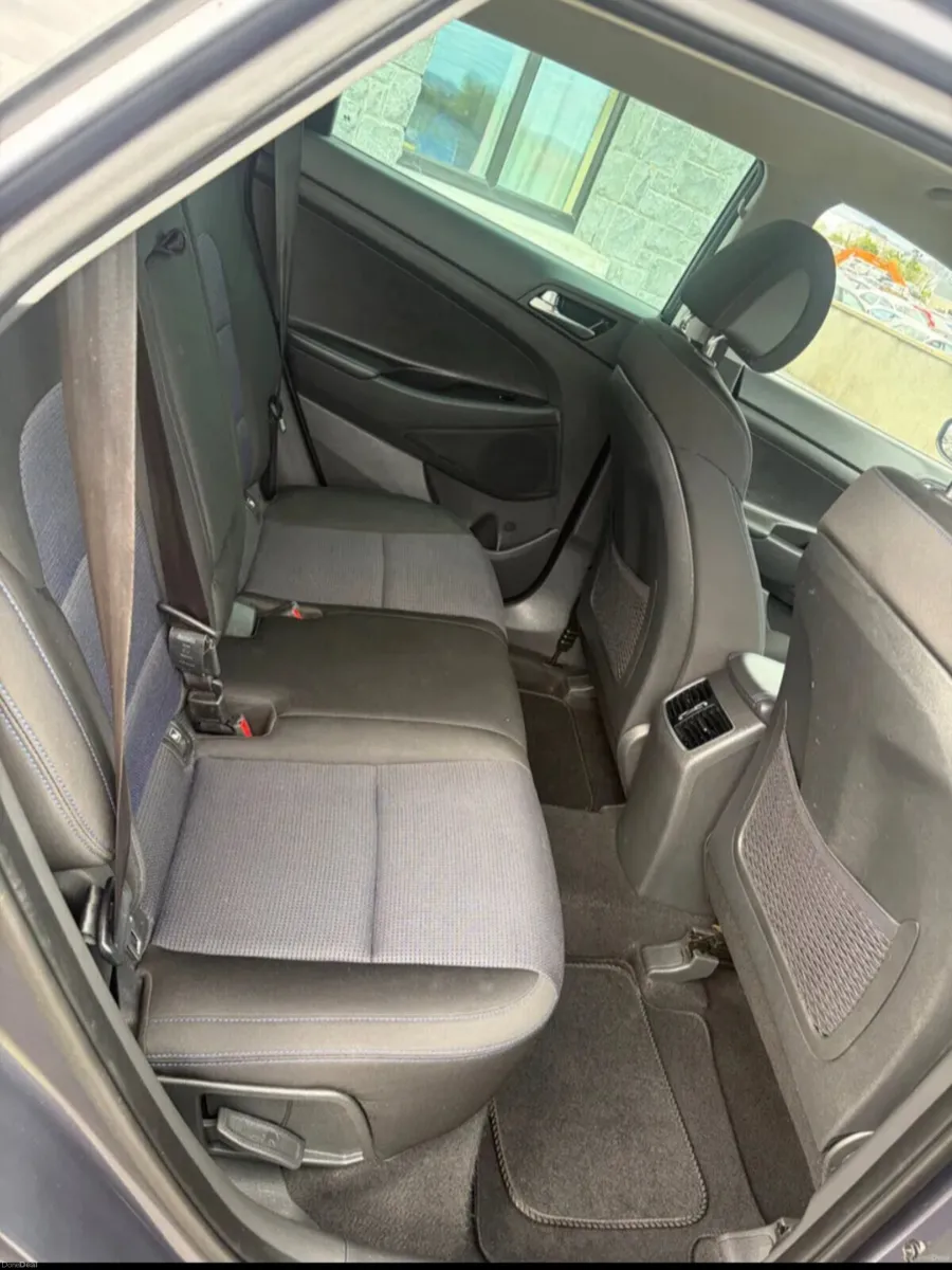 Hyundai Tucson 1.7Diesel Comfort Plus - Image 6